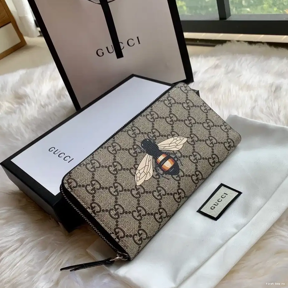 Bee print GUCCI GG around wallet zip 0318