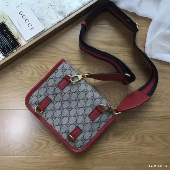 First bag ru messenger Gucci GG bag 0310