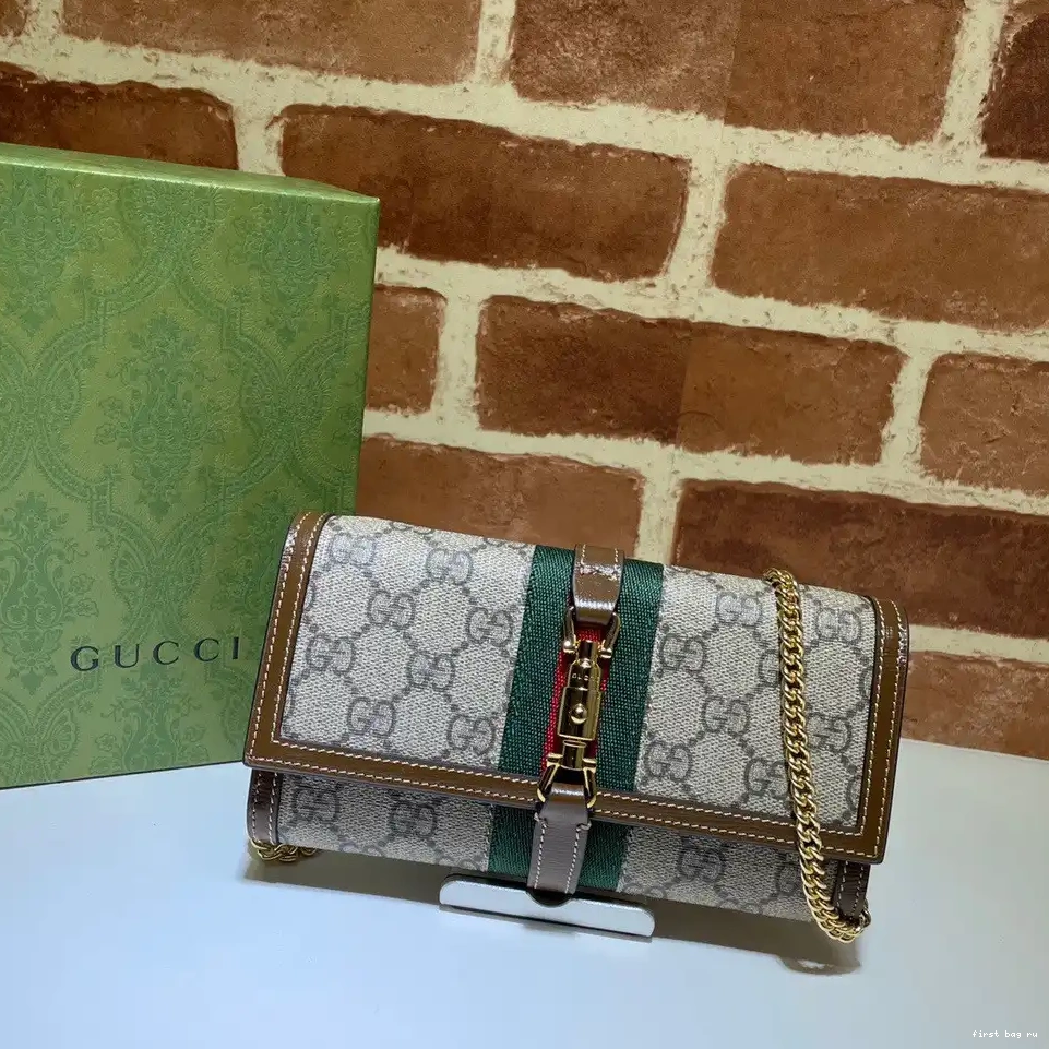 1961 GUCCI Jackie chain wallet 0302