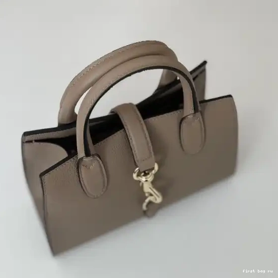 Firstbag ru CHANELosure tote Small Gucci hook with bag 0309